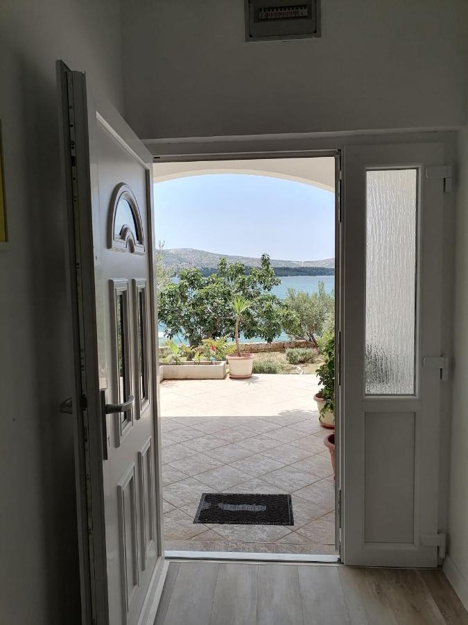 Apartments Pralija Mile Zaboric Exterior photo